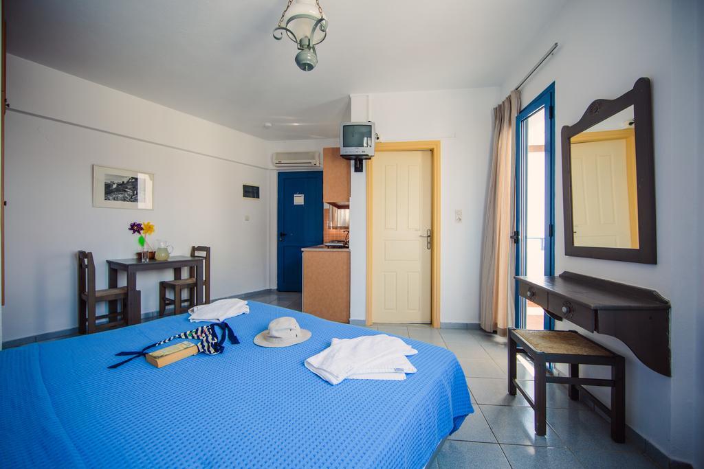 Iliana Hotel Panormos  Экстерьер фото